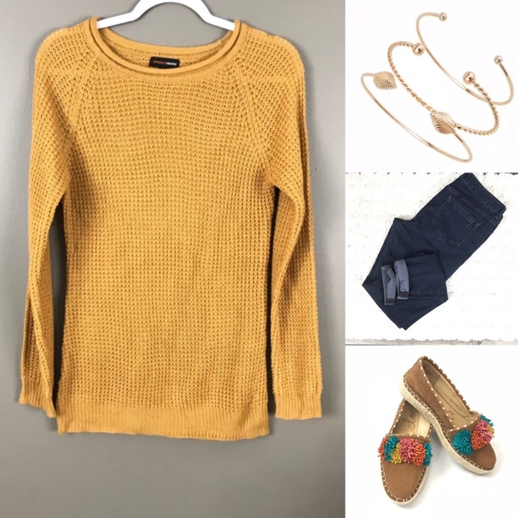 Sam Edelman Issa Pom Pom Espadrilles - Picture 5 of 6